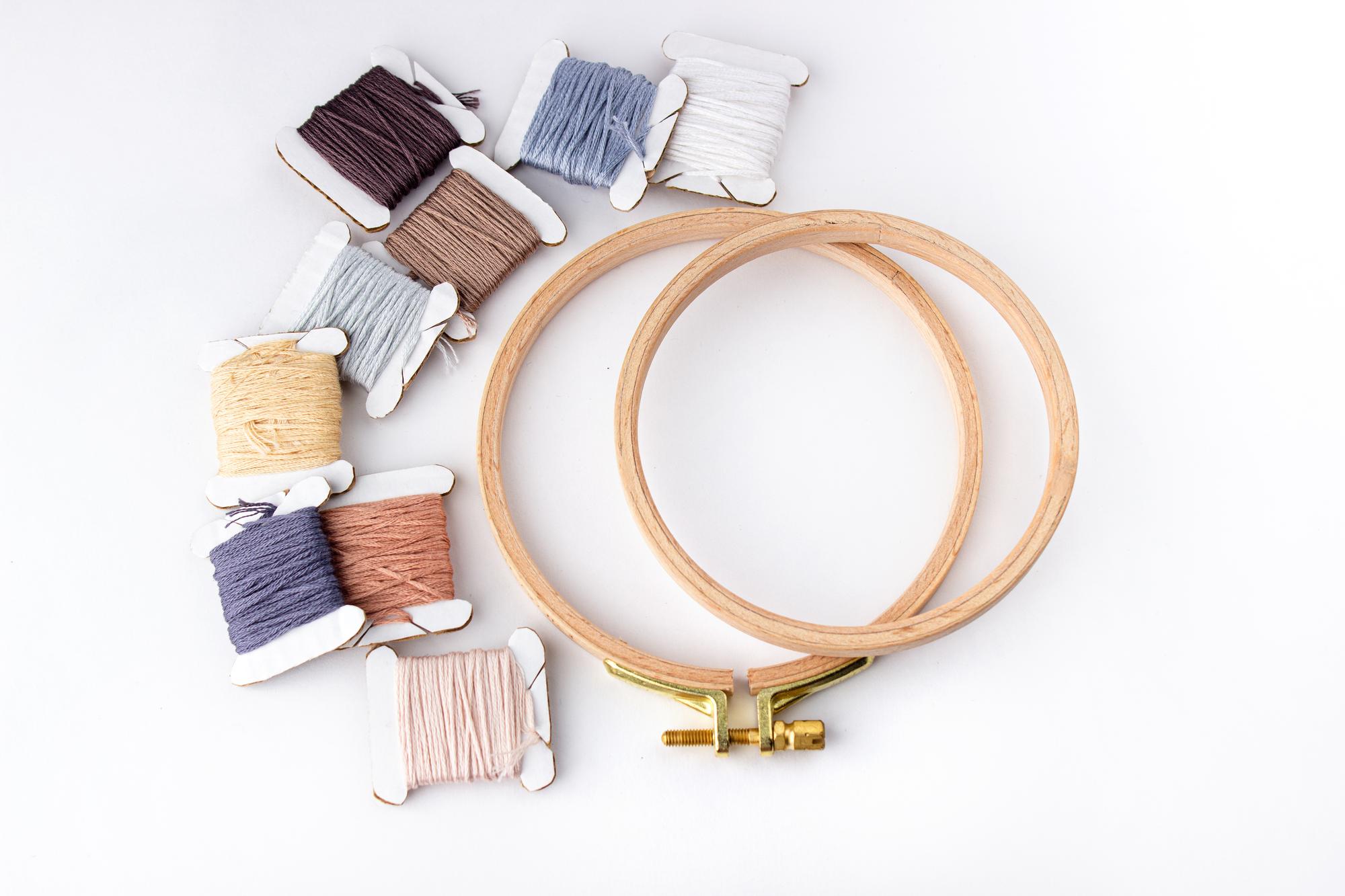 Composizione kit ricamo per corso